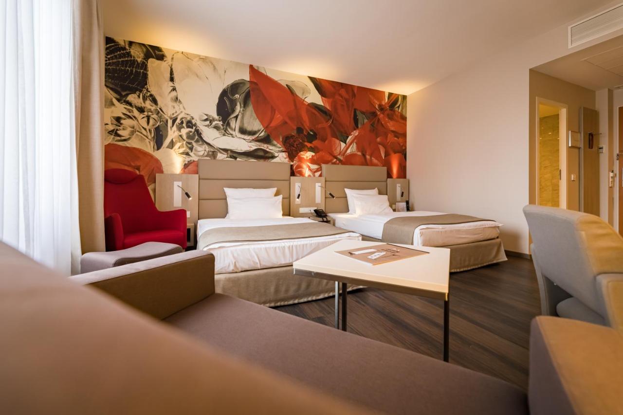 First Inn Hotel Zwickau Exterior photo