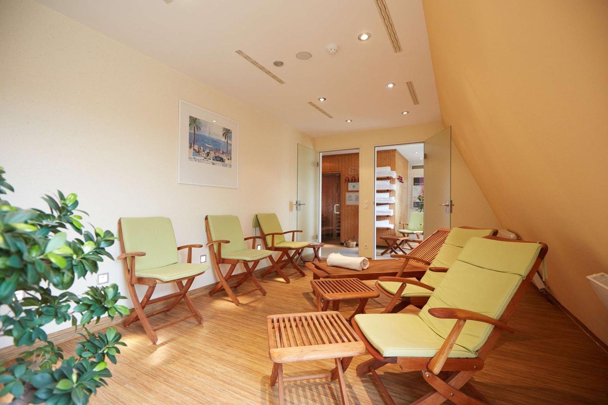 First Inn Hotel Zwickau Exterior photo